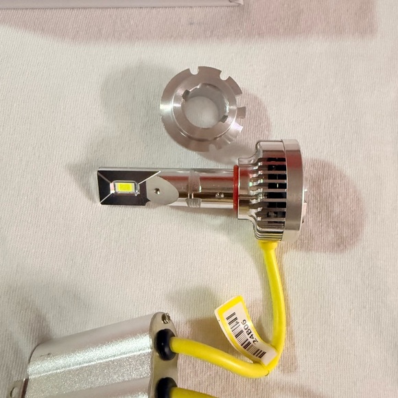 Headlight Experts LED Conversion Kit - Picture 5 of 6